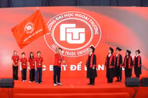 Trường Đại học Ngoại Thương khai giảng năm học mới
