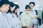 Mỗi thí nghiệm Vật lý - Hóa học đều là một hạt mầm của tri thức