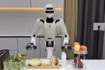 Khi robot ngày càng giống người: Một hiện tượng giáo dục cần được quan tâm đúng mức
