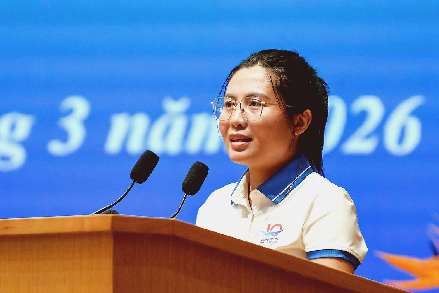 c-hang-1.jpg