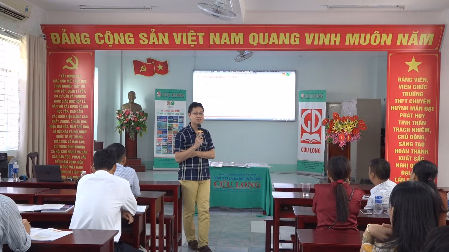 thay-minh.jpg