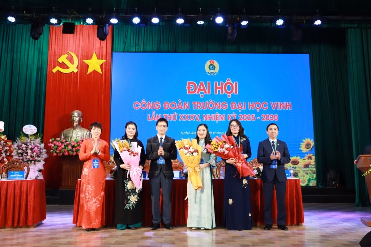 cong-doan-25-11zon.jpg