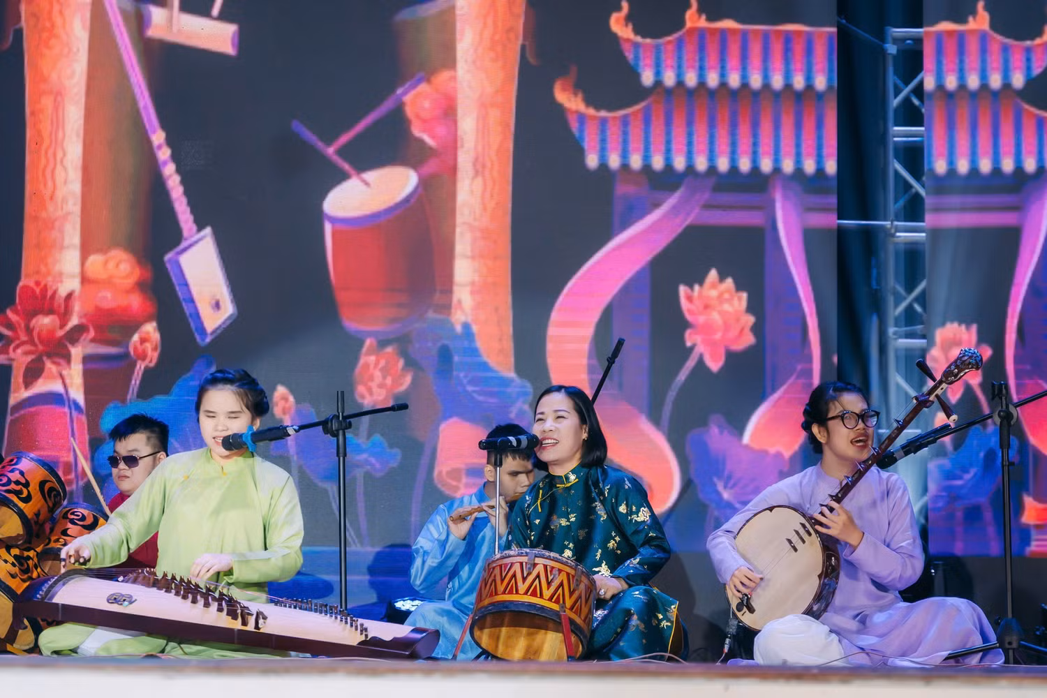 chi-tuyet-2.jpg