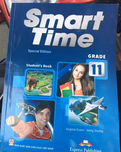 Sách Smart Time mà học sinh Trường Trần Phú đang theo học (ảnh: P.L) Sách Smart Time mà học sinh Trường Trần Phú đang theo học (ảnh: P.L)