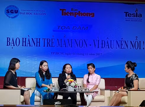 Buổi tọa đàm "Bạo hành trẻ em - Vì đâu nên nỗi!" tổ chức vào ngày 1/12 (ảnh: P.L) Buổi tọa đàm "Bạo hành trẻ em - Vì đâu nên nỗi!" tổ chức vào ngày 1/12 (ảnh: P.L)