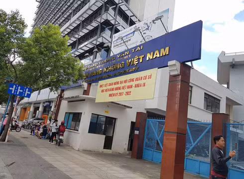 Lớp trung cấp nghề của Học viện Hàng không Việt Nam phải kéo dài từ 18 lên 36 tháng (ảnh: P.L) Lớp trung cấp nghề của Học viện Hàng không Việt Nam phải kéo dài từ 18 lên 36 tháng (ảnh: P.L)