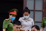 Những giọt nước mắt rơi trong phiên tòa xét xử gian lận điểm thi ở Hòa Bình ảnh 2