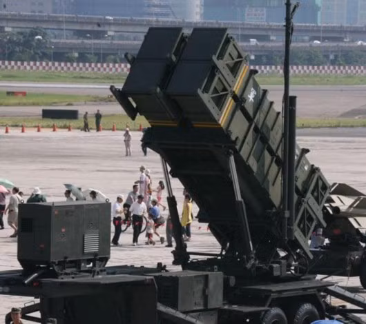 Hệ thống tên lửa phòng không Patriot-3 (ảnh nguồn báo Phương Đông, TQ) Hệ thống tên lửa phòng không Patriot-3 (ảnh nguồn báo Phương Đông, TQ)