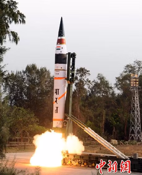 Tên lửa tầm xa Agni-5 Ấn Độ Tên lửa tầm xa Agni-5 Ấn Độ