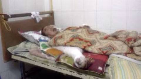 Dau don nguoi chong bi vo doi nuoc soi