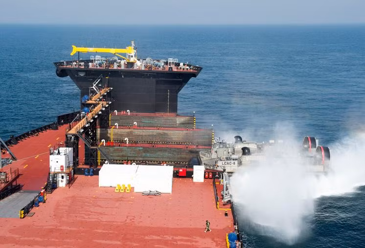 Tàu đổ bộ hỗn hợp USNS Montford Point Mỹ tham gia cuộc tập trận Ssangyong với Hàn Quốc từ nagfy 7 - 18/3/2016