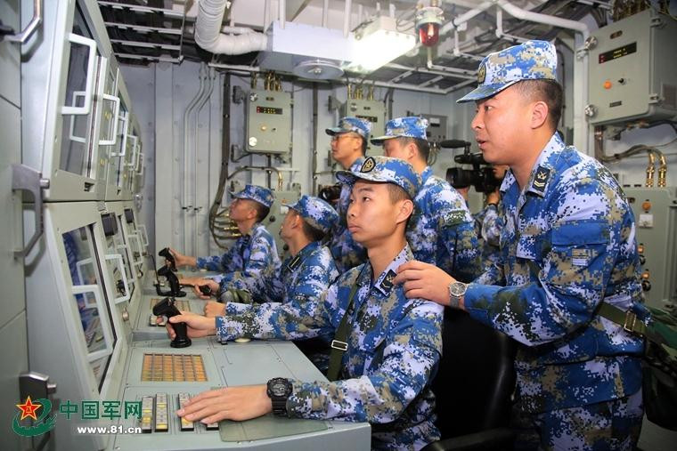 Từ ngày 17 đến ngày 21/2/2016, biên đội tàu chiến của một chi đội tàu khu trục, Hạm đội Nam Hải, Hải quân Trung Quốc triển khai tập trận đối kháng thực binh bắn đạn thật ở Biển Đông. Từ ngày 17 đến ngày 21/2/2016, biên đội tàu chiến của một chi đội tàu khu trục, Hạm đội Nam Hải, Hải quân Trung Quốc triển khai tập trận đối kháng thực binh bắn đạn thật ở Biển Đông.