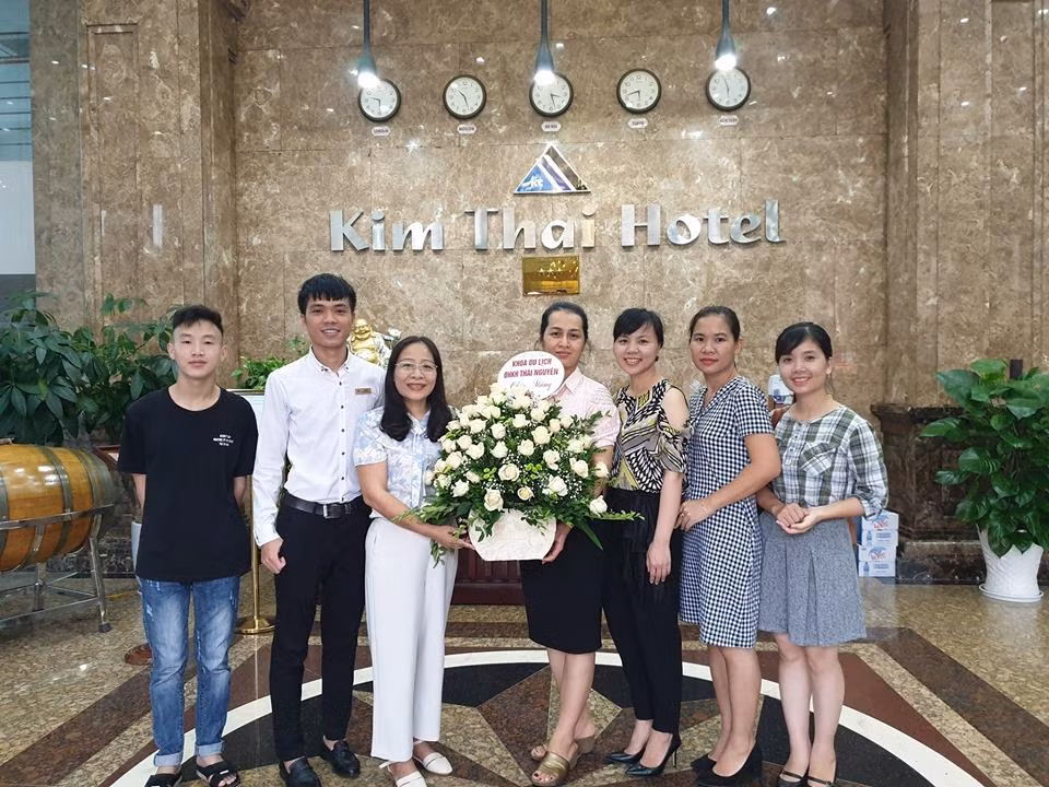 Sau ngày nhập học, cũng là ngày Già được đi làm. (Ảnh nhân vật cung cấp)