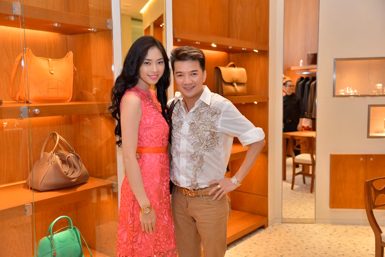 Mr Đàm thân thiết bên Ngô Thanh Vân.