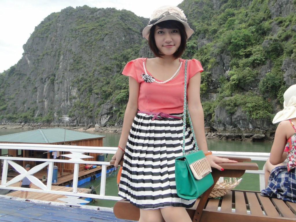 Thí sinh Vũ Thị Bích Ngọc dẫn đàu ngày 18/6