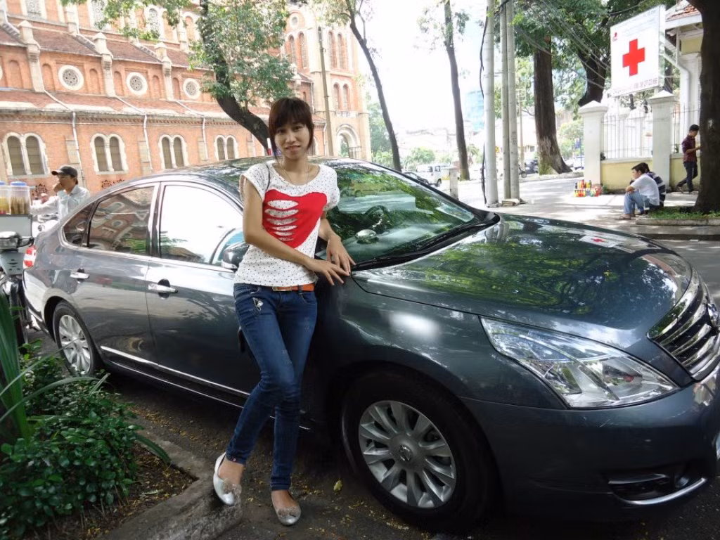 Lê Thị Nhung cao:1,65m,Cân nặng:48kg