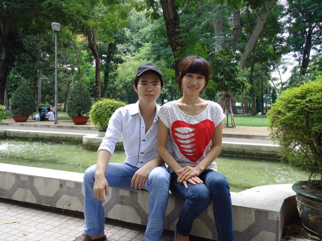 Sở thích của Nhung là xem phim và đi du lịch. Món ăn mà Nhung yêu thích là món canh cá đồng nấu măng do chính tay mẹ nấu