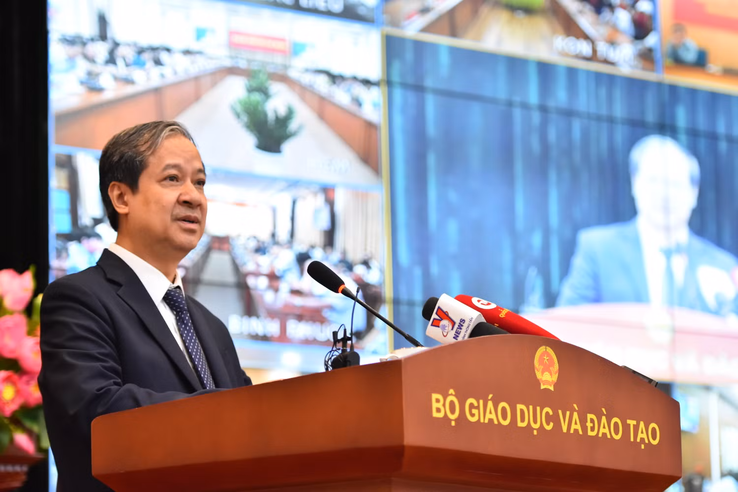 Bộ trưởng Bộ Giáo dục và Đào tạo Nguyễn Kim Sơn