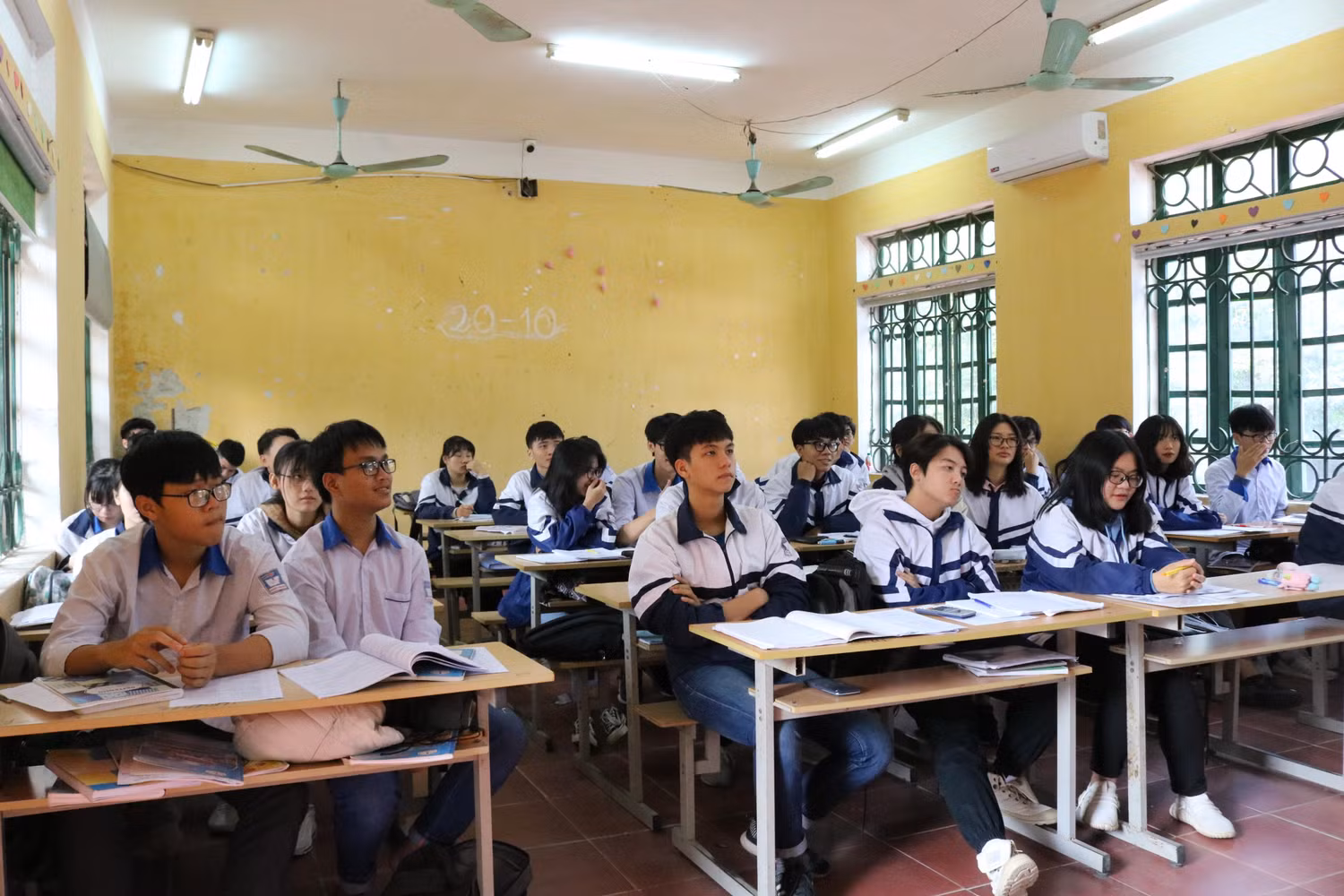 Để học sinh chọn môn học khiến nhiều giáo viên lo lắng về việc làm cũng như định hướng nghề nghiệp cho các em (Ảnh minh họa: Phạm Minh)