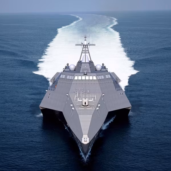 Tàu tuần duyên USS Independence (LC-2) kiểu tam thể của Hải quân Mỹ.