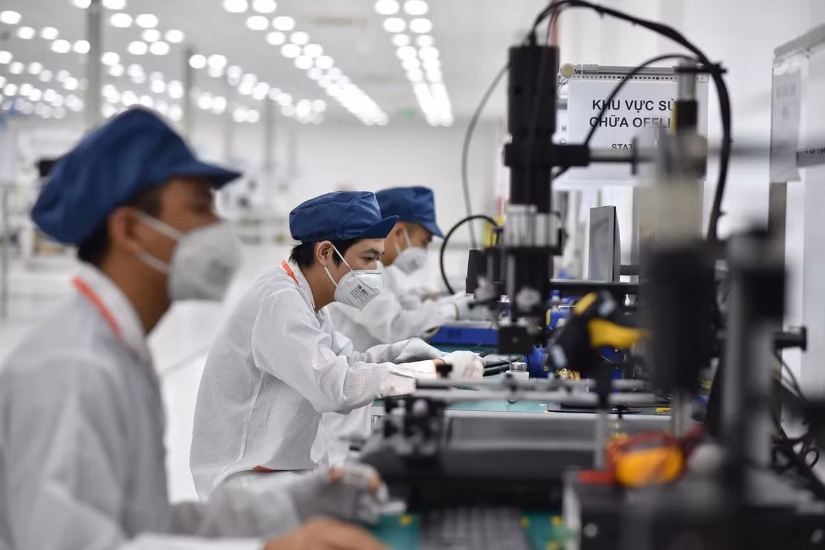 Nhân lực chất lượng cao là một trong những trụ cột bao quát các yếu tố kinh tế - xã hội. Ảnh minh họa: tuuyengiao.vn Nhân lực chất lượng cao là một trong những trụ cột bao quát các yếu tố kinh tế - xã hội. Ảnh minh họa: tuuyengiao.vn
