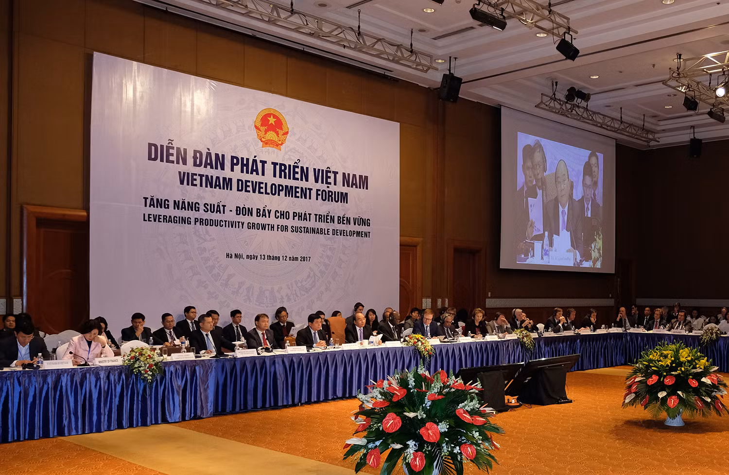 Chủ đề Diễn đàn năm nay là “Tăng năng suất, đòn bẩy của tăng trưởng bền vững”. Ảnh: Chinhphu.vn