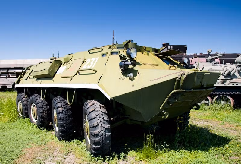 Xe bọc thép BTR-60PB.