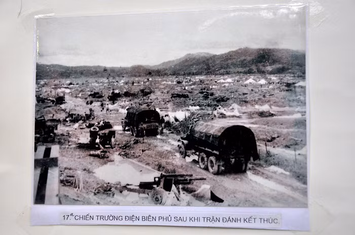 Những bức ảnh về chiến trường Điện Biên Phủ Những bức ảnh về chiến trường Điện Biên Phủ