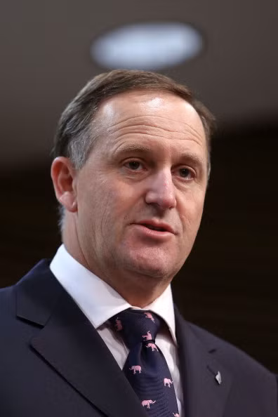 Thủ tướng New Zealand John Key hôm 5/11 đã tuyên bố rằng ông không hề nợ ngôi sao bóng đá David Beckham một lời xin lỗi, sau khi có nhiều nguồn tin cho rằng ông đã gọi cựu đội trưởng tuyển Anh là “một gã đần độn.”