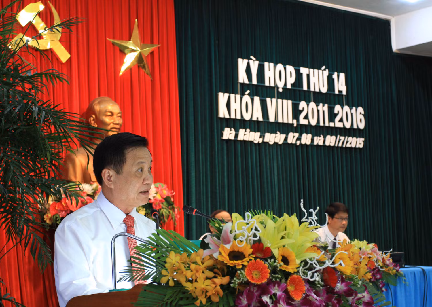 Bí thư Thành ủy, Chủ tịch HĐND TP Đà Nẵng Trần Thọ phát biểu khai mạc kỳ họp. Ảnh Thùy Linh