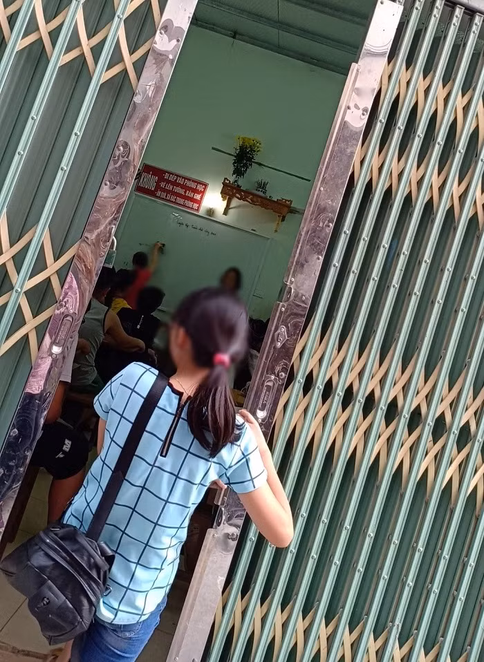 Học sinh đi học thêm, nhiều trường hợp phản ánh bị ép buộc (Ảnh:N.D) Học sinh đi học thêm, nhiều trường hợp phản ánh bị ép buộc (Ảnh:N.D)