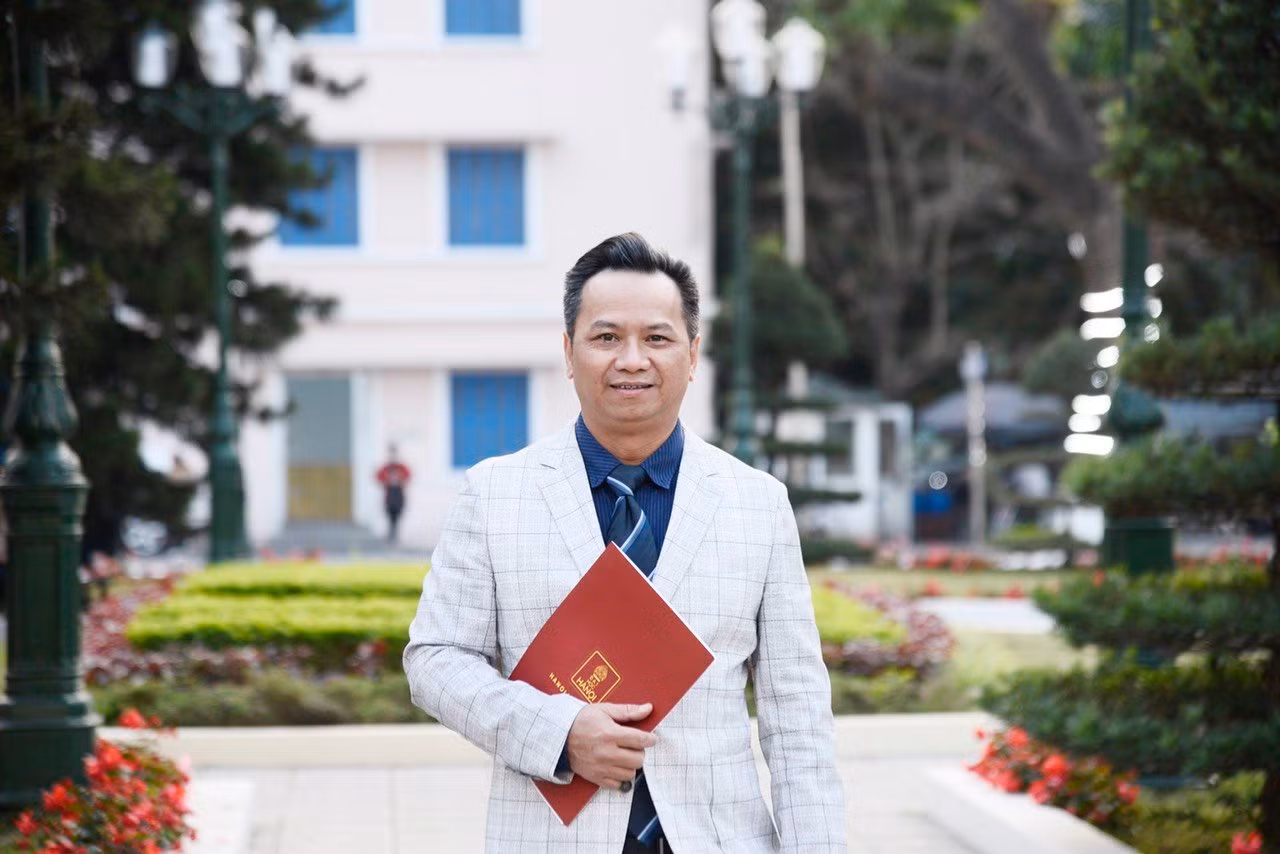 Tiến sĩ Nguyễn Tiến Dũng – Phó Hiệu trưởng Trường Đại học Hà Nội. Ảnh: NVCC