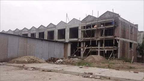 Sau 3 năm trúng thầu, dự án chợ Kim Nỗ vẫn trong tình trạng dở dang Sau 3 năm trúng thầu, dự án chợ Kim Nỗ vẫn trong tình trạng dở dang