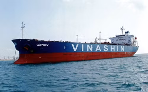 Tính đến thời điểm này, tập đoàn Vinashin đã tái cơ cấu được 43/216 doanh nghiệp. Tính đến thời điểm này, tập đoàn Vinashin đã tái cơ cấu được 43/216 doanh nghiệp.