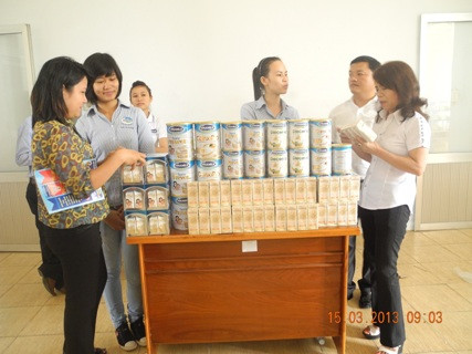 Người tiêu dùng tại Quảng Nam rất quan tâm đến các sản phẩm dinh dưỡng đặc biệt cho người lớn tuổi của Vinamilk Người tiêu dùng tại Quảng Nam rất quan tâm đến các sản phẩm dinh dưỡng đặc biệt cho người lớn tuổi của Vinamilk