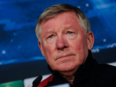 Sir Alex quyết định rút lui vào hậu trường.