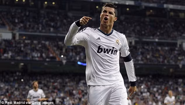Hãy mua Ronaldo!