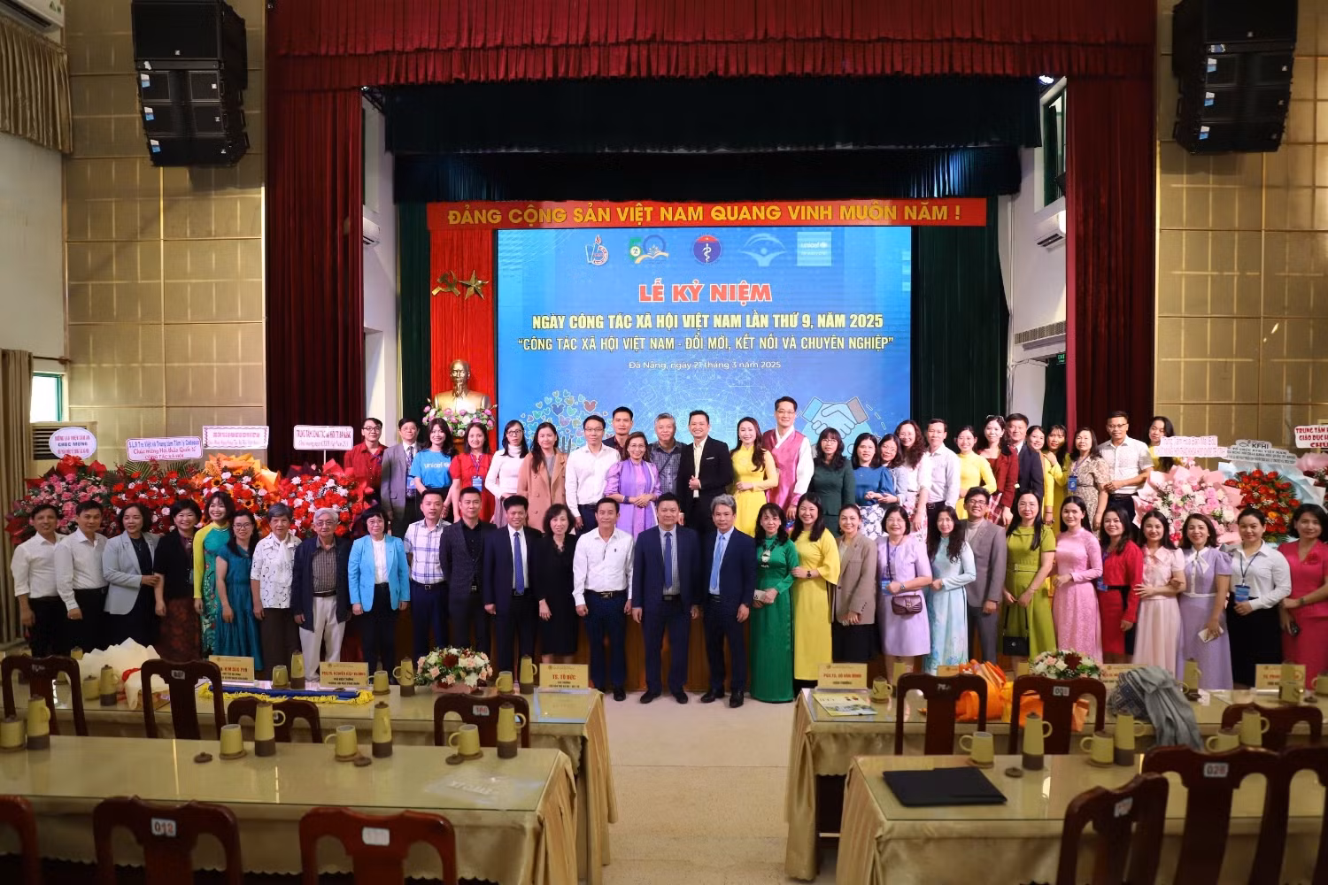 Lễ Kỷ niệm Ngày Công tác Xã hội Việt Nam lần thứ 9, năm 2025 do Trường Đại học Sư phạm- Đại học Đà Nẵng đăng cai tổ chức đã thành công tốt đẹp.