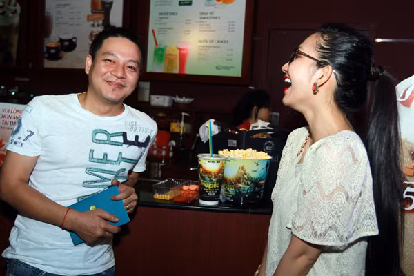 Người yêu của Kim Hiền là người làm công việc liên quan đến truyền thông, hơn cô 5 tuổi và là Việt kiều Mỹ