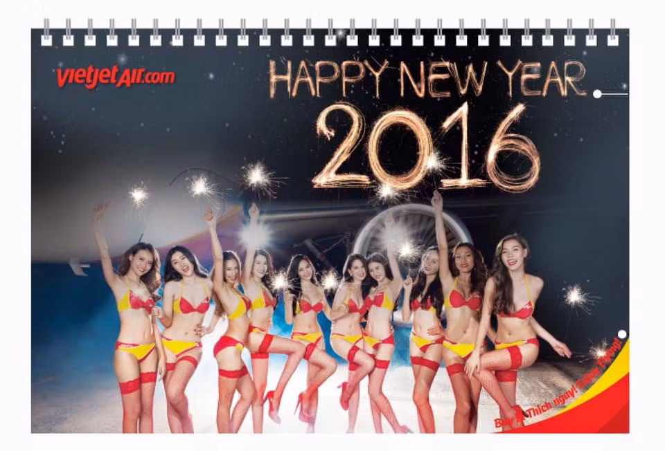 Hình ảnh bộ lịch người mẫu bikini được Vietjet in tặng hành khách.