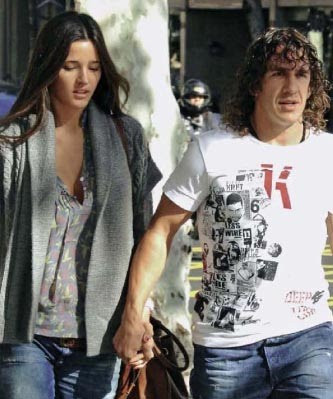 Puyol từng cướp trắng Malena Costa.