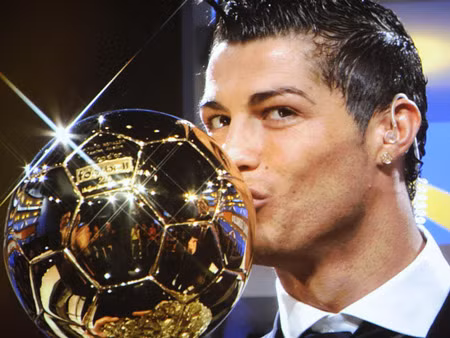 Ronaldo đoạt Quả bóng vàng 2008 Ronaldo đoạt Quả bóng vàng 2008
