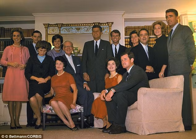 Gia tộc Kennedy quyền quý.