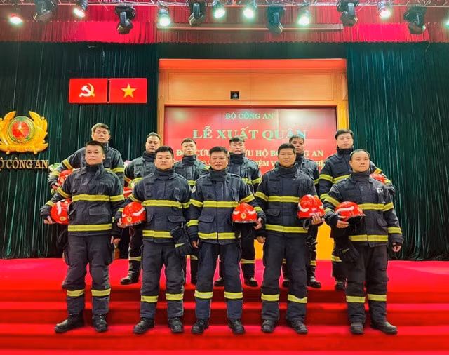 Lễ xuất quân hỗ trợ cứu nạn, cứu hộ lên đường đến Thổ Nhĩ Kỳ