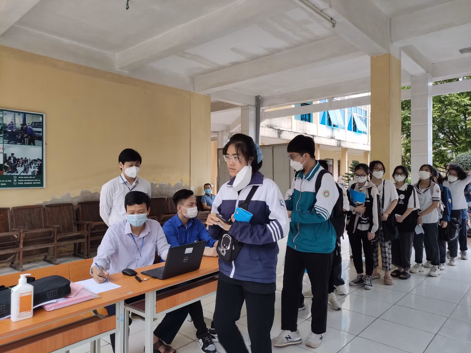 Thí sinh tham dự kỳ thi đánh giá năng lực năm 2022 tại Đại học Quốc gia Hà Nội. Ảnh: VNU