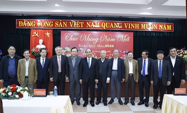 Chủ tịch nước Nguyễn Xuân Phúc và các đại biểu. (Ảnh: Thống Nhất/TTXVN) Chủ tịch nước Nguyễn Xuân Phúc và các đại biểu. (Ảnh: Thống Nhất/TTXVN)