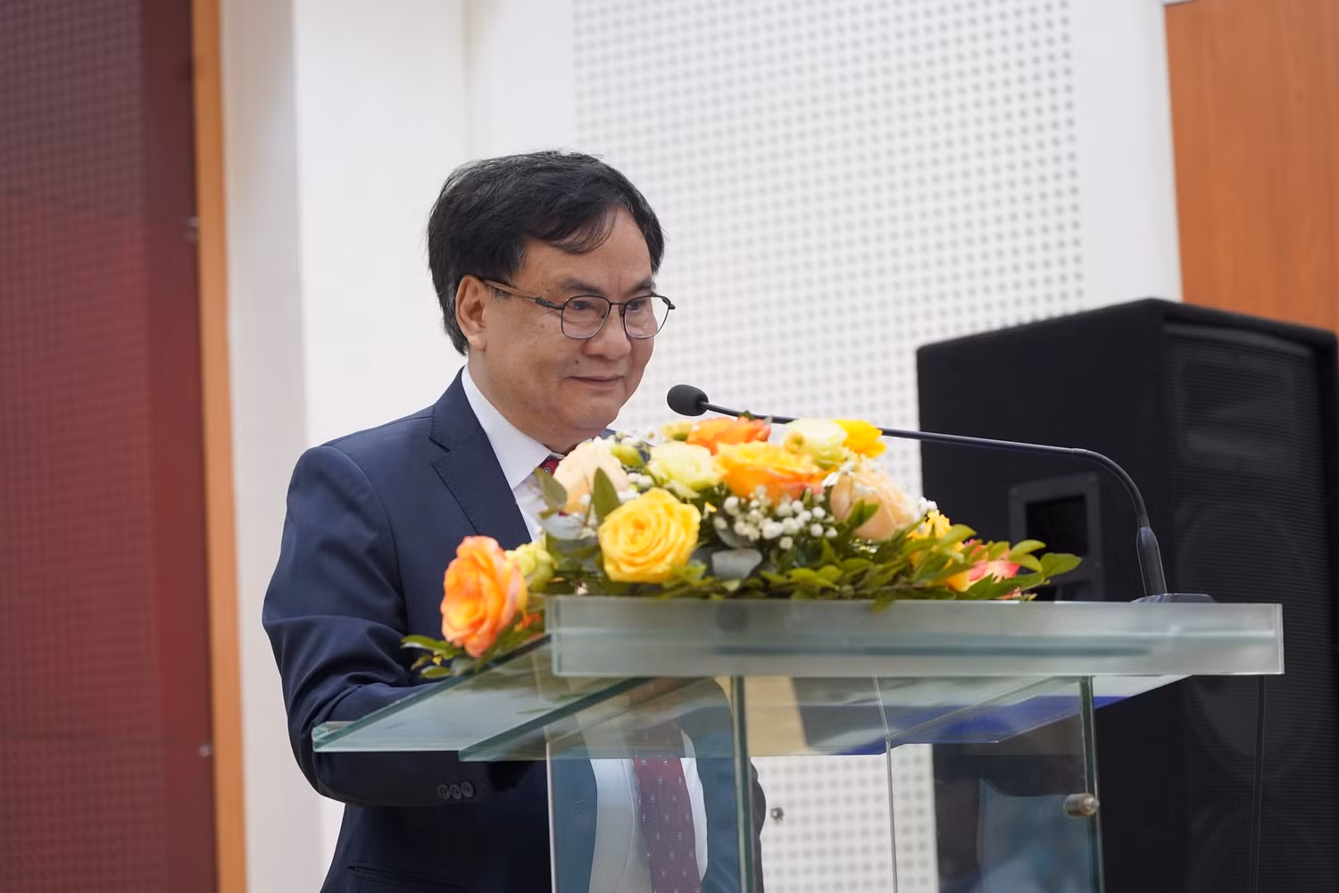 Giáo sư, Tiến sĩ, Bác sĩ Bùi Đức Phú, Giám đốc Chuyên ngành Tim mạch, Hệ thống Y tế Vinmec khẳng định đây là những nỗ lực của Vinmec trong việc cung cấp dịch vụ điều trị chăm sóc chất lượng cao theo chuẩn quốc tế