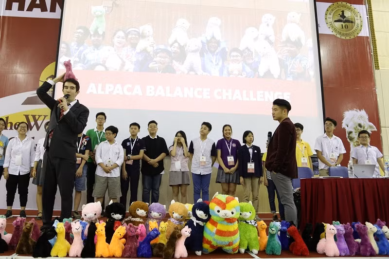 Các thí sinh được thỏa sức vui chơi và thể hiện tài năng sau các phần thi căng thẳng. Cuộc thi mang tới không khí học tập sôi nổi cho tất cả học sinh theo đúng tinh thần của một “Lễ hội học tập toàn cầu”, giúp các em làm quen và giao lưu, trau dồi kỹ năng học tập, khả năng làm việc nhóm và tinh thần hợp tác để cùng hội nhập và đi tới thành công.