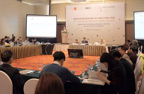 Hội thảo công bố báo cáo đánh giá cải cách thủ tục hành chính thuế: "mức độ hài lòng của doanh nghiệp năm 2016" góp phàn giúp các cơ quan nhà nước cải cách thủ tục hành chính thuế hiệu quả hơn. ảnh: vcci. Hội thảo công bố báo cáo đánh giá cải cách thủ tục hành chính thuế: "mức độ hài lòng của doanh nghiệp năm 2016" góp phàn giúp các cơ quan nhà nước cải cách thủ tục hành chính thuế hiệu quả hơn. ảnh: vcci.