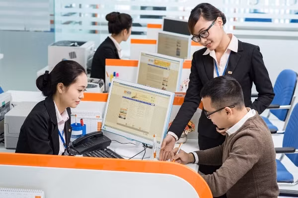 Đơn giản thủ tục hành chính lĩnh vực thành lập và hoạt động ngân hàng; lĩnh vực hoạt động thanh toán; lĩnh vực hoạt động thi đua khen thưởng; lĩnh vực hoạt động khác. ảnh minh họa: shb. Đơn giản thủ tục hành chính lĩnh vực thành lập và hoạt động ngân hàng; lĩnh vực hoạt động thanh toán; lĩnh vực hoạt động thi đua khen thưởng; lĩnh vực hoạt động khác. ảnh minh họa: shb.